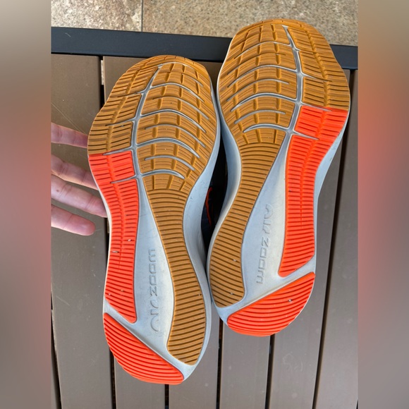 Men’s Nike Zoom Winflo 8 Road Running Shoes Anthracite/Rush Orange Size US 10 - Picture 6 of 6